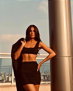 Conjunto em Alfaiataria Lyndy Preto