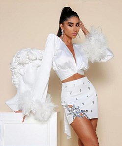 Camisa em Cetim Elissa Com Plumas