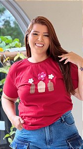 TSHIRT PLUS SIZE FEMININA 3 FLORZINHAS JARRO / VERMELHA