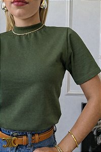 TSHIRT FEMININA ALGODÃO GOLA ALTA VERDE MILITAR