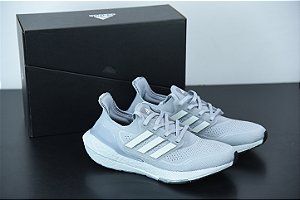 Adidas UltraBoost 21
