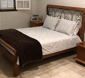 Cama queen ferro arabesco