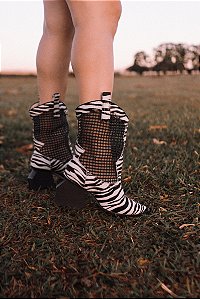 Bota Pelo Zebra Tressê