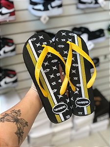 Chinelo Detalhe Amarelo