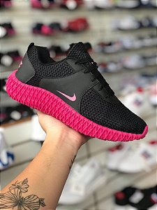 Tênis Nike Comfort Preto e Rosa