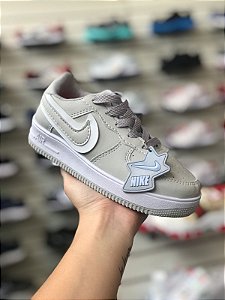 Nike Air Infantil Cinza