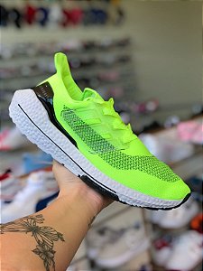 Ultraboost Verde Neon