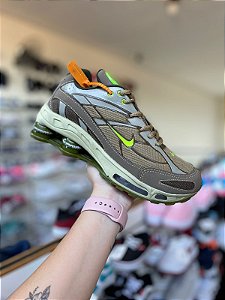 NK Supreme Refletivo Marrom e Verde
