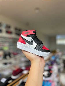 NK Jordan Preto e Vermelho Bebê