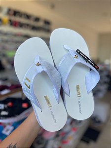 Chinelo Kenr Branco
