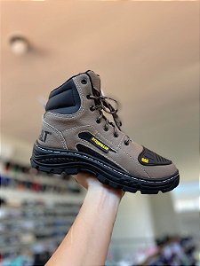 Bota Caterpillar Bege