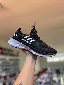 Adidas RT-Preto e Branco