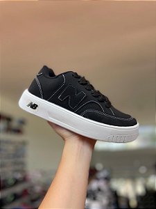 New Balance Camurça-Preto Travis