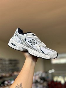 NB 530 Branco/Marinho/Prata