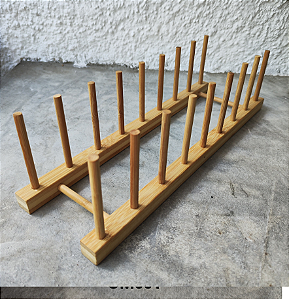 Suporte de Bambu para Pratos