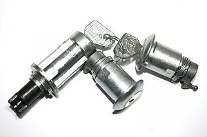 Miolo das fechaduras Portas Laika sedan e Mala Traseira C/ 2 Chaves (Novo) Ref. 0809