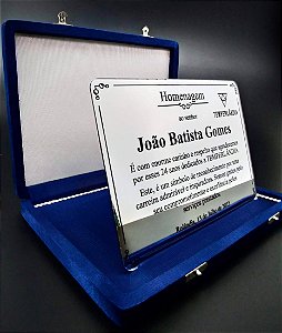 Placa de Homenagem em Acrílico Espelhado Prata 185mmX130mm c/ Estojo Azul 240mmX180mm (SKU 0000000602983)