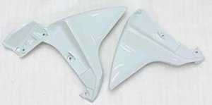 ABA DO TANQUE XRE 300 INF BRANCO (MOTO AZUL) 2013/2015 w