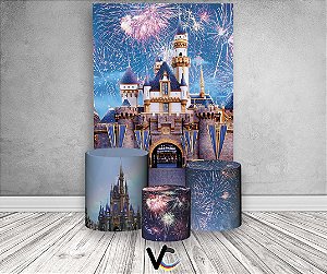 Painel De Festa Vertical + Trio De Capas Cilindro - Castelo da Disney a Noite com Fogos de Artifício