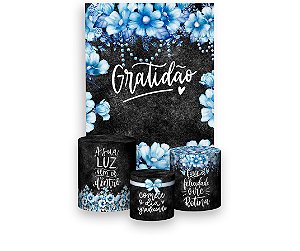 Painel De Festa Vertical 1,50 x 2,20 + Trio De Capas Cilindro -  Gratidão Chalkboard Flores Azuis 018