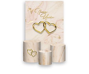 Painel De Festa Vertical 1,50 x 2,20 + Trio De Capas Cilindro - Nossa União Alianças Bege e Dourado 044