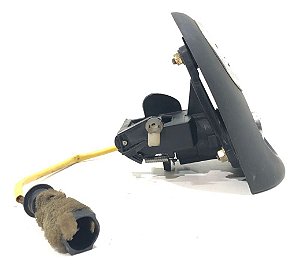 Moldura Tampa Traseira Com Cilindro Chevrolet Corsa C335
