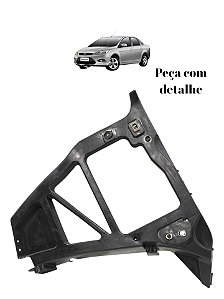 Guia Parachoque Traseiro Esquerdo Focus Sedan 2009 A 2013