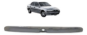 Moldura Friso Tampa Traseira Gm Vectra 1997 Á 1999 Original Cinza