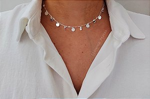 CHOKER MEDALHAS E ZIRCÔNIAS COLORIDAS