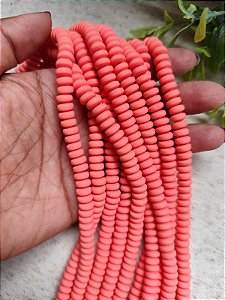 Disco de Fimo Emborrachado 8mm Goiaba (1 Fio- Aproximadamente 120un)
