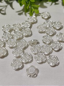 Entremeio Flor Pérola em Abs 14mm Furo passante Marfim (10un)