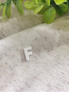 Pingente Letra F Madrepérola 10mm (UN)