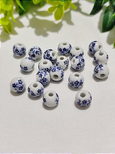 Conta de Cerâmica Branca com desenho de flores azul 10mm (un)