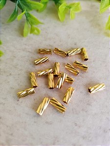 Tubo Metal Ouro Torcido 3x10mm (un)