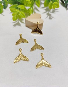 Pingente Cauda de Sereia 20mm Ouro (un)