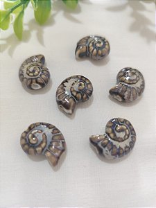 Caracol Murano Passante Marrom 20mm, furo 3mm (un)