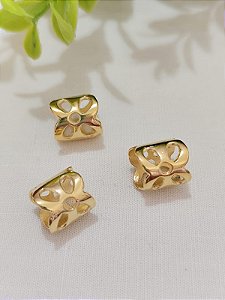 Passador flores 10mm Ouro, abertura 9mm (un)