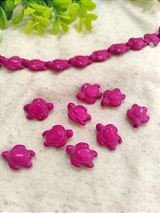 Tartaruga passante Howlita Pink 15mm, furo 1 mm (un)