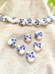 Coração Porcelana com flores pintadas 12mm (un)