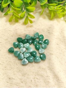 Coração Passante Resina 9mm Verde Mesclado (10gr -Aproximadamente 49un)