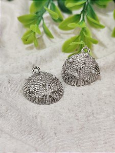 Pingente Concha trabalhada com pérola 22mm Níquel (un)