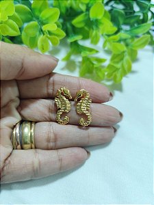 Pino de Brinco Cavalo Marinho 25mm Ouro (par)