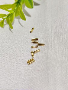 Tubo Passante Ouro 2mm (abertura) x 7mm (comprimento) - (10un)