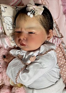 BEBÊ REBORN MEGA REALISTA OLIVIA ORIENTAL ESTREMAMENTE REAL CABELO HUMANO -  Maternidade Mundo Baby Reborn