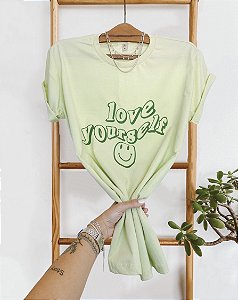 T-shirt love yourself