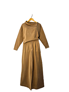 Conjunto Pusco Caramelo P/40
