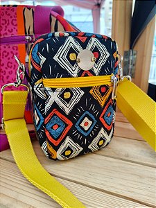 Bolsa Amora - Étnica triangular com amarelo
