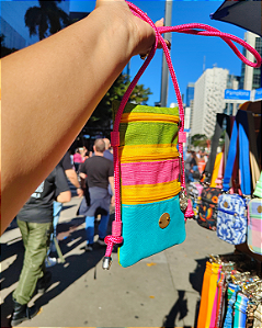 Bolsa Guaraná - Colorida com alça rosa pink