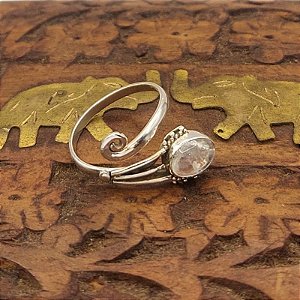 Anel Indiano ajustável Oval Prata 925 com Pedra da Lua - L008