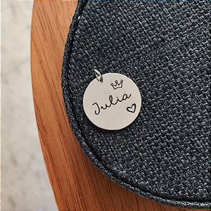 Pingente Medalha com Coroa e Coração